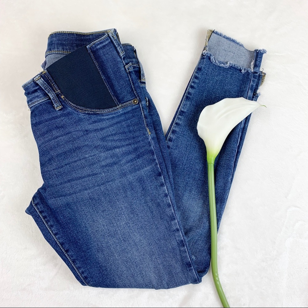 Ingrid & Isabel Maternity Ripped Jeans Size 2